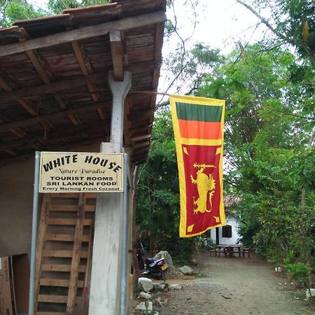 White House Hotell Unawatuna Eksteriør bilde
