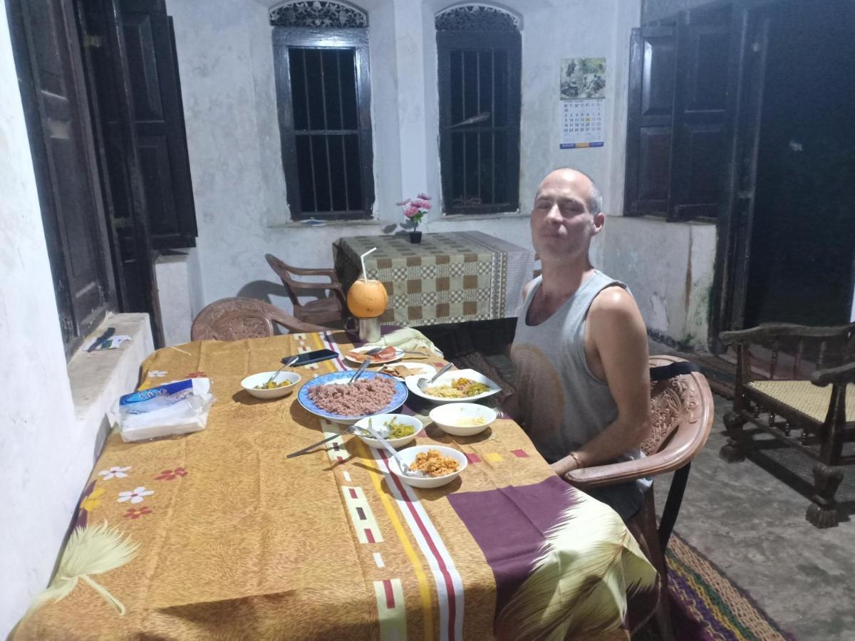 White House Hotell Unawatuna Eksteriør bilde